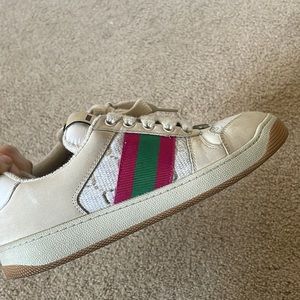 Gucci sneakers with box
